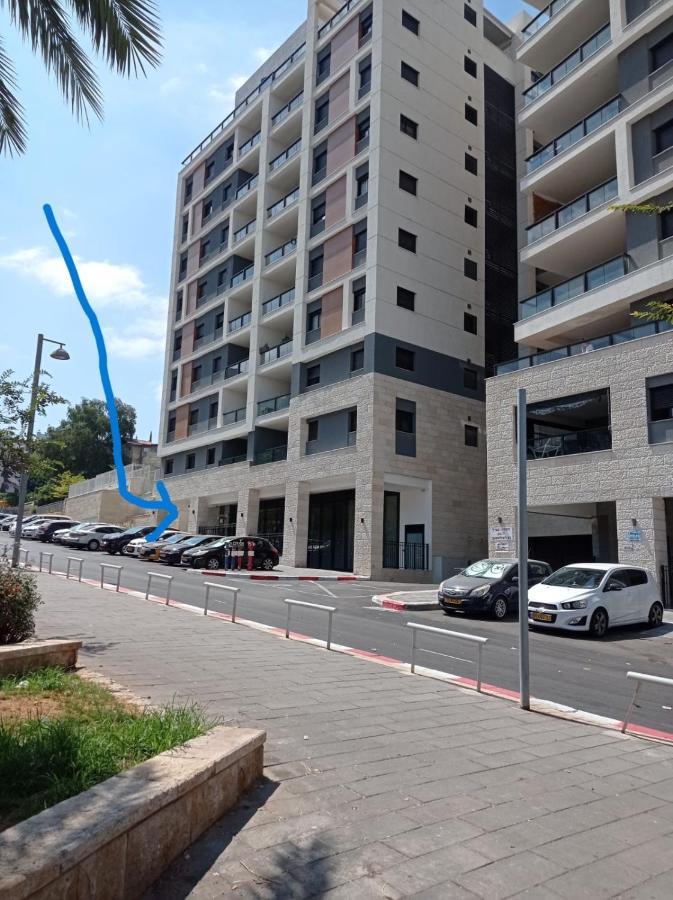 Appartement New! Great Location! Vibrant Downtown, Talpiot Market, Flea Market, Carmel Beach, Close To Everywhere à Haïfa Extérieur photo